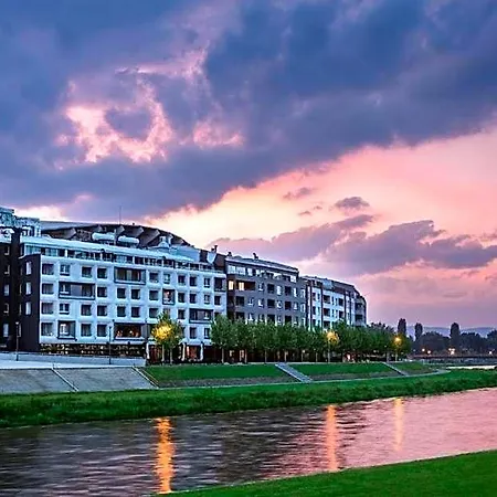 Hotell Next Door Park Skopje