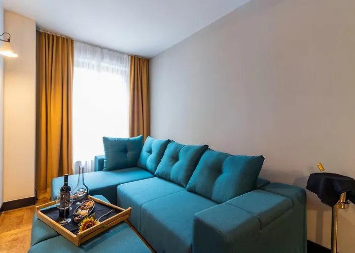 Next Door Park Hotel