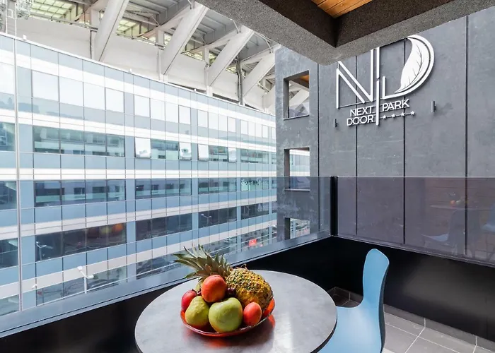 Hotel Next Door Park 4*